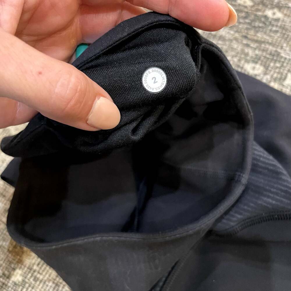 Lululemon Blissful Bend Super High-Rise Short 8" Black Women's Size 2